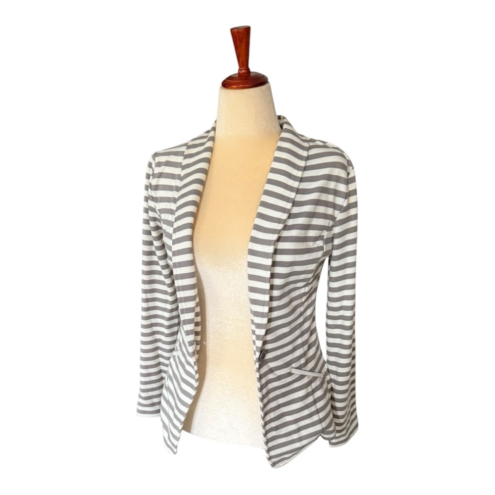 Caslon Women’s Gray White Striped Blazer Jacket Size Small Cotton - Picture 15 of 16